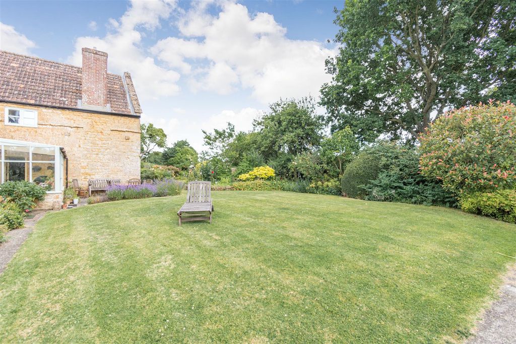 Additional image 14 of 6 bed farmhouse for saleSea, Ilminster TA19