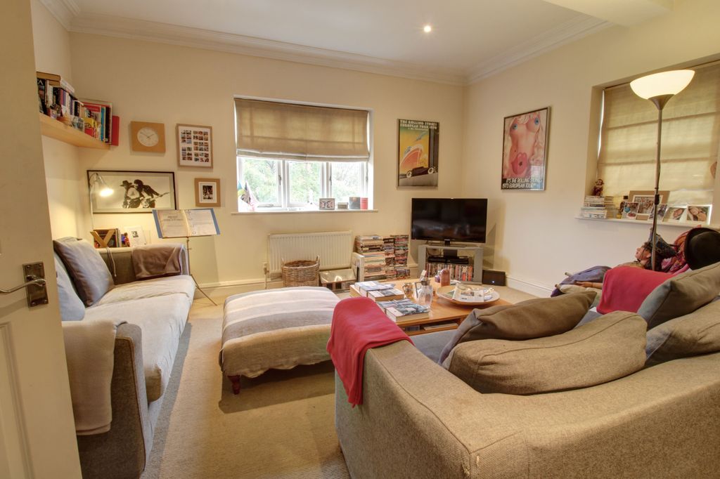 Additional image 6 of 3 bed flat for saleDevereaux Court, Ipswich IP4