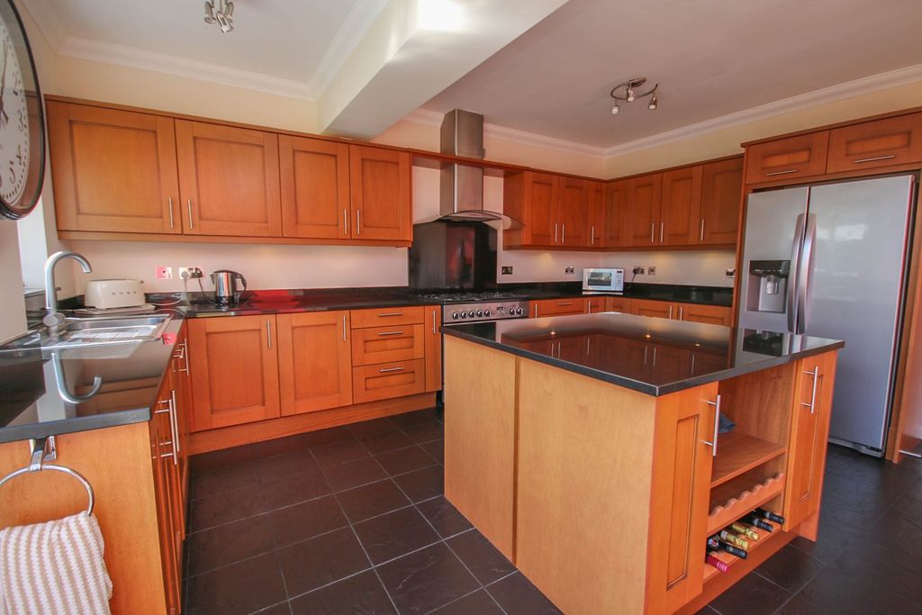 Additional image 5 of 5 bed detached house for saleCastle Rising Road, South Wootton PE30