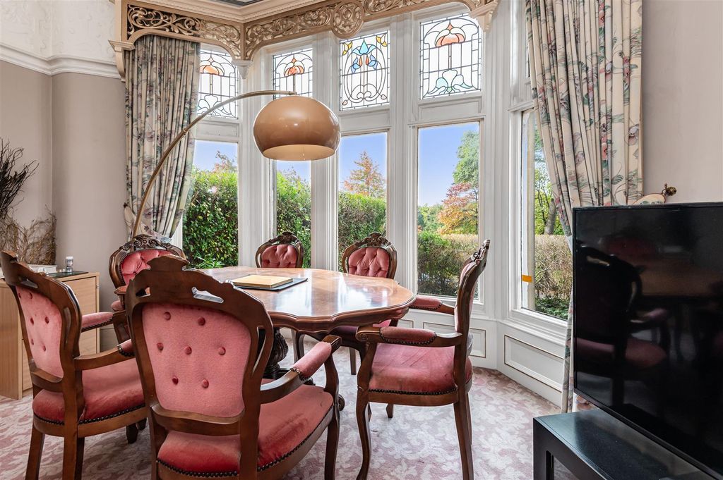 Additional image 11 of 6 bed semi-detached house for salePark Drive, Huddersfield HD1