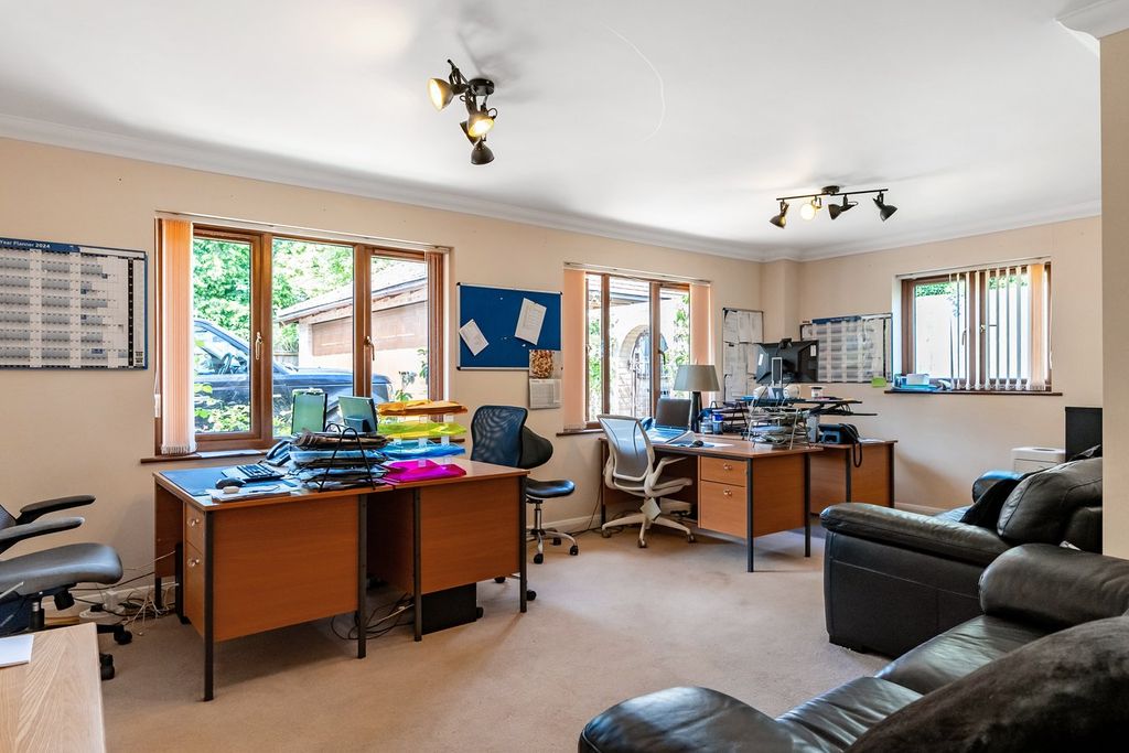 Additional image 8 of 5 bed detached house for saleLongstaff Way, Hartford, Huntingdon PE29