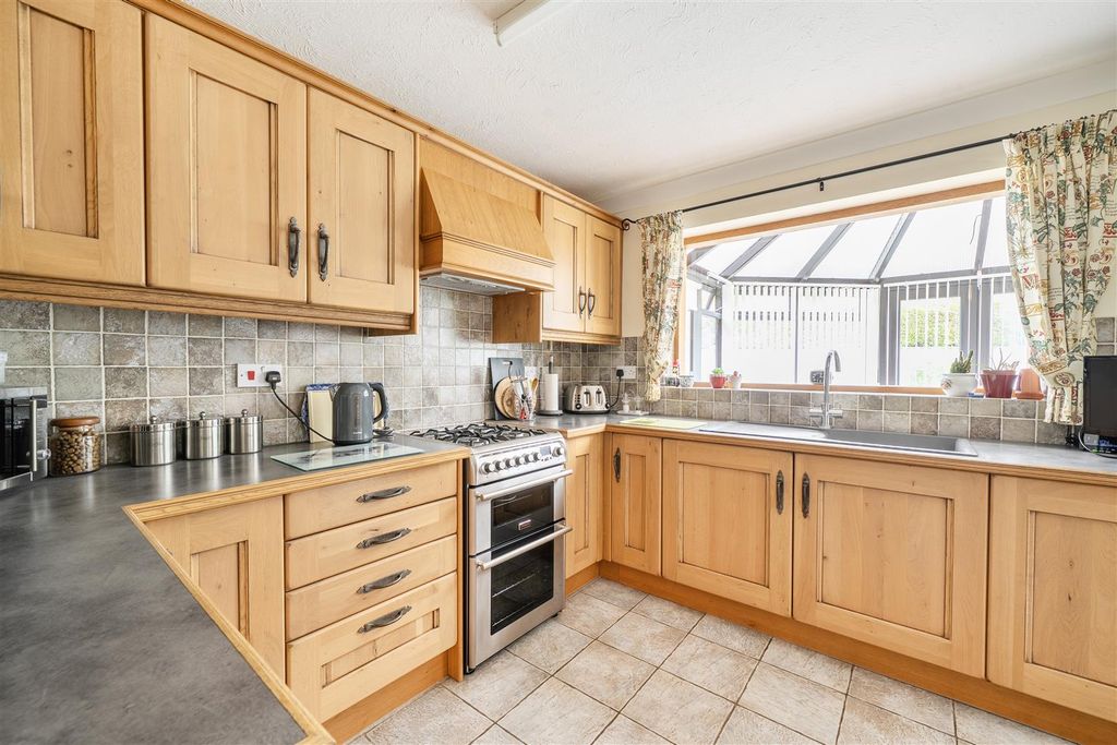 Additional image 11 of 4 bed detached house for saleHome Farm Way, Ilminster TA19