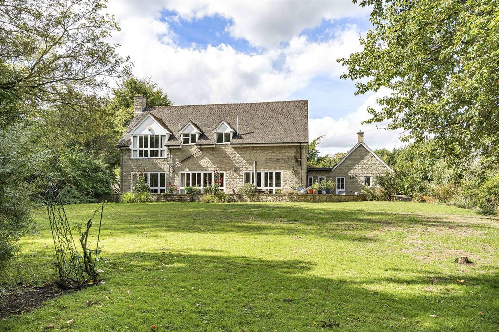 7 bed detached house for saleMill End, Old Kidlington OX5