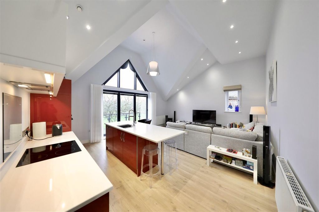 Additional image 4 of 2 bed flat for salePearson Park, Kingston Upon Hull HU5
