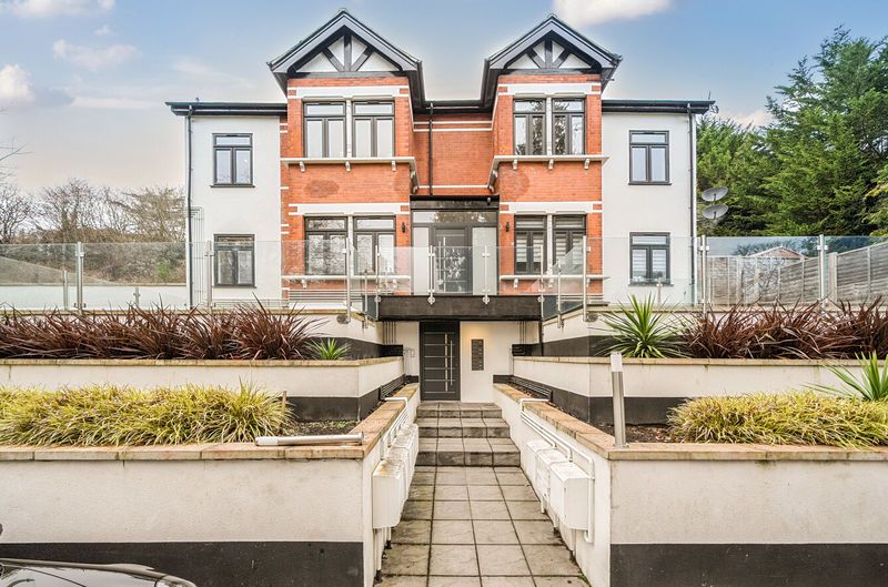 1 bed flat for saleWelcomes Road, Kenley CR8