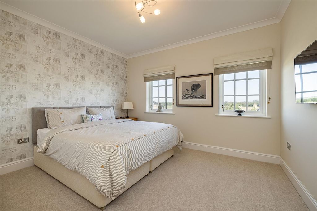 Additional image 25 of 5 bed detached house for sale33 Bowmont Court, Heiton, Kelso TD5