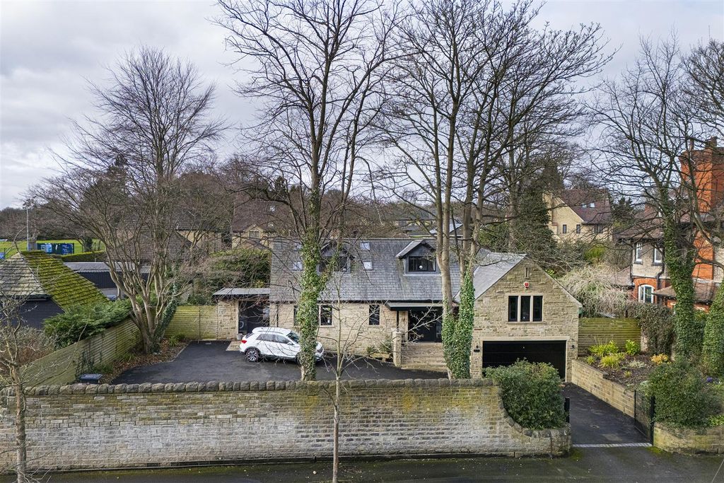 Additional image 70 of 4 bed detached house for saleOakfield Road, Birkby, Huddersfield HD2