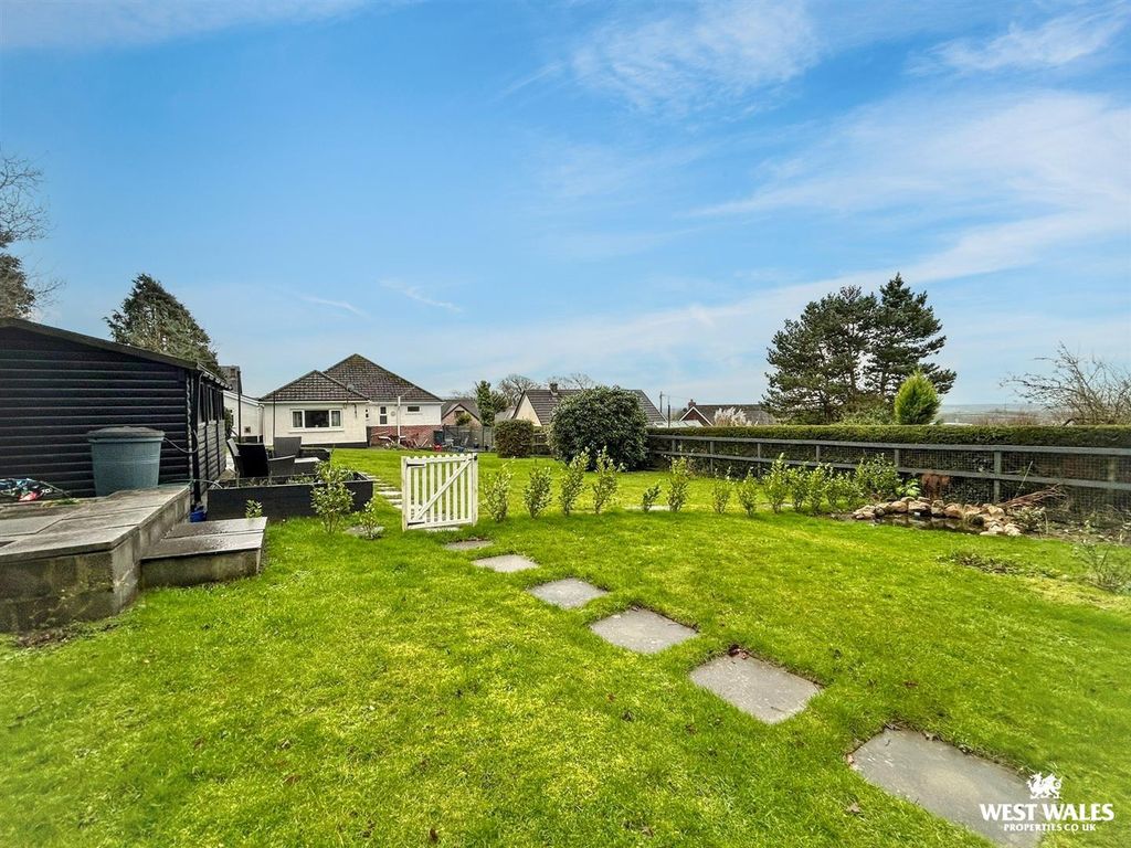 Additional image 3 of 3 bed detached bungalow for saleMeinciau Road, Mynyddygarreg, Kidwelly SA17