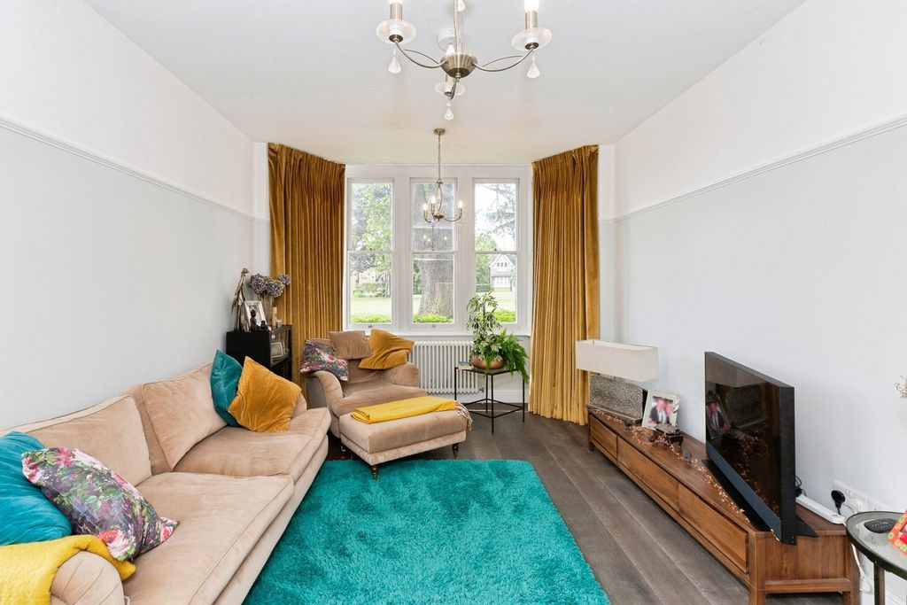 Additional image 3 of 2 bed maisonette for saleThomas Barnardo Way, Barkingside, Ilford IG6