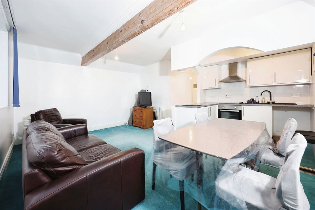 Additional image 10 of 2 bed flat for saleCrescent Road, Ivybridge PL21