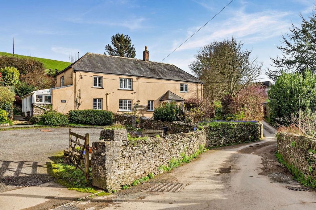 6 bed detached house for saleLedstone, Kingsbridge, Devon TQ7