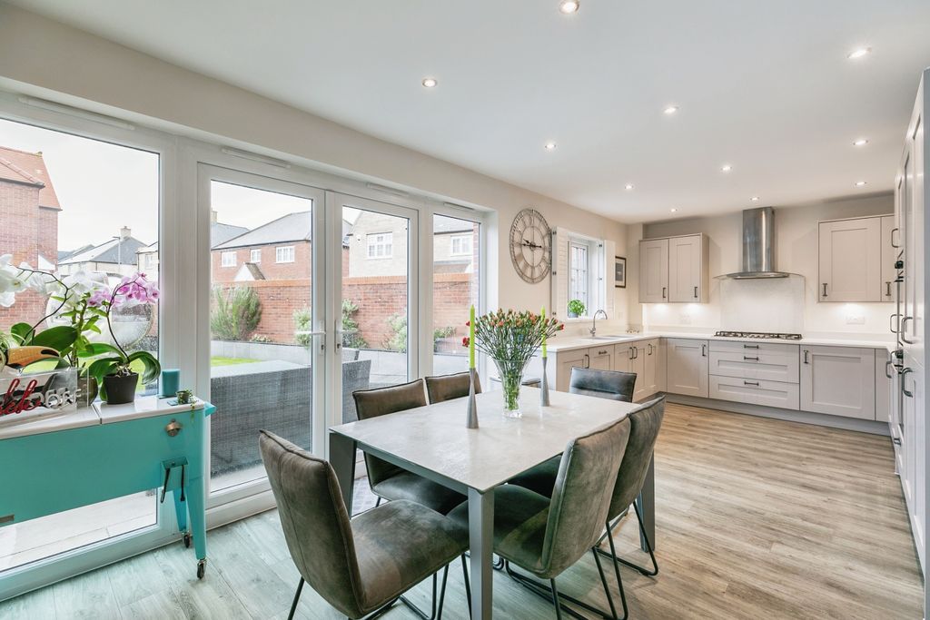 5 bed detached house for saleSwynford Road, Alconbury Weald, Huntingdon PE28
