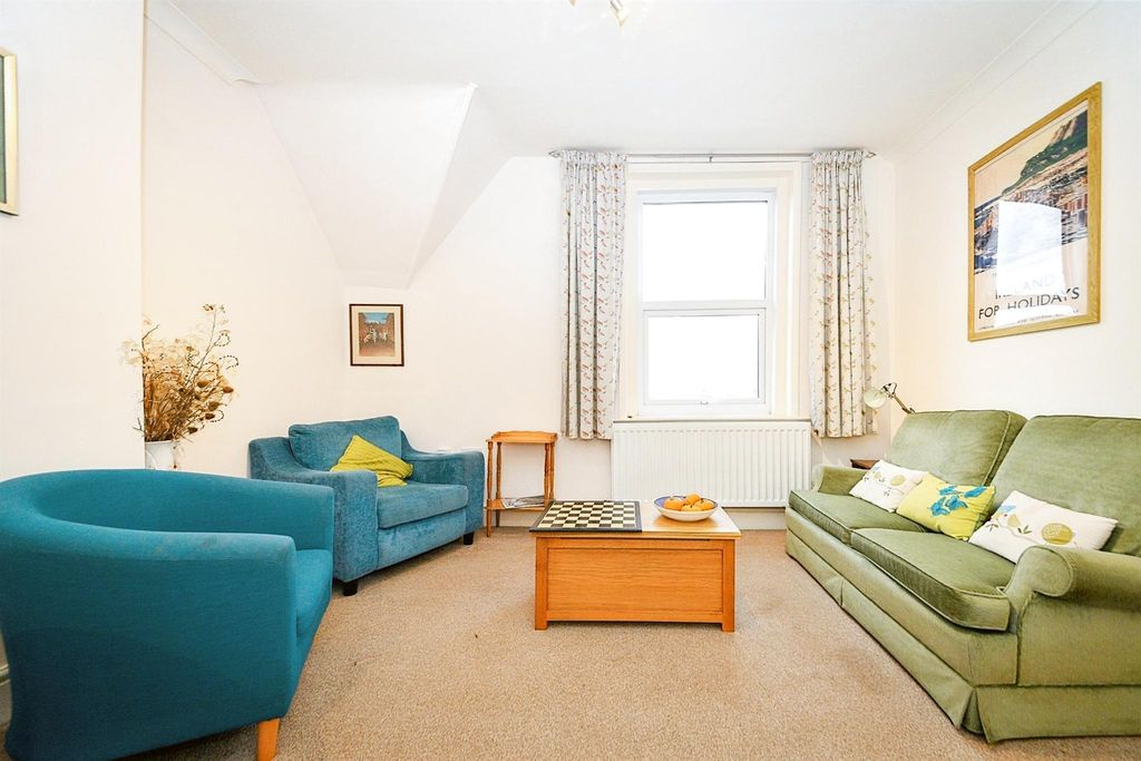 2 bed flat for saleNorthgate, Hunstanton PE36 photo 5