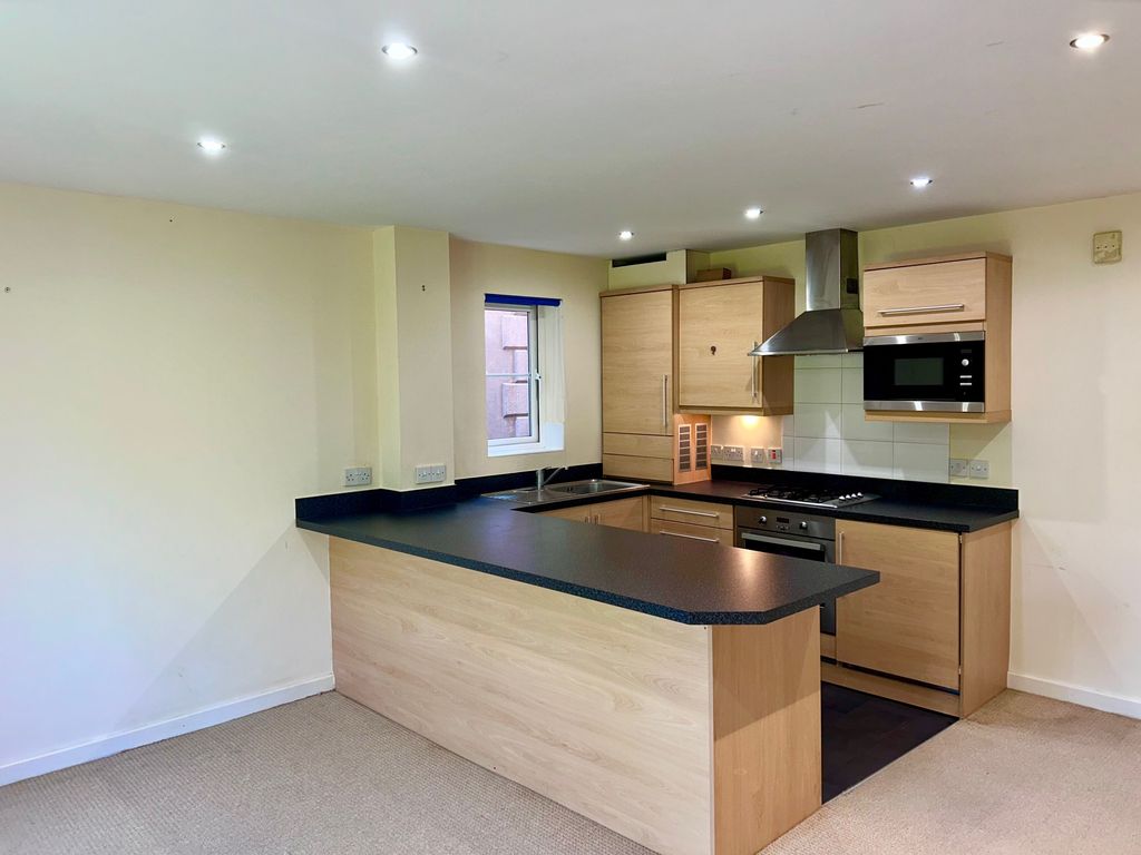 Additional image 2 of 1 bed flat for salePark Street, Hungerford RG17
