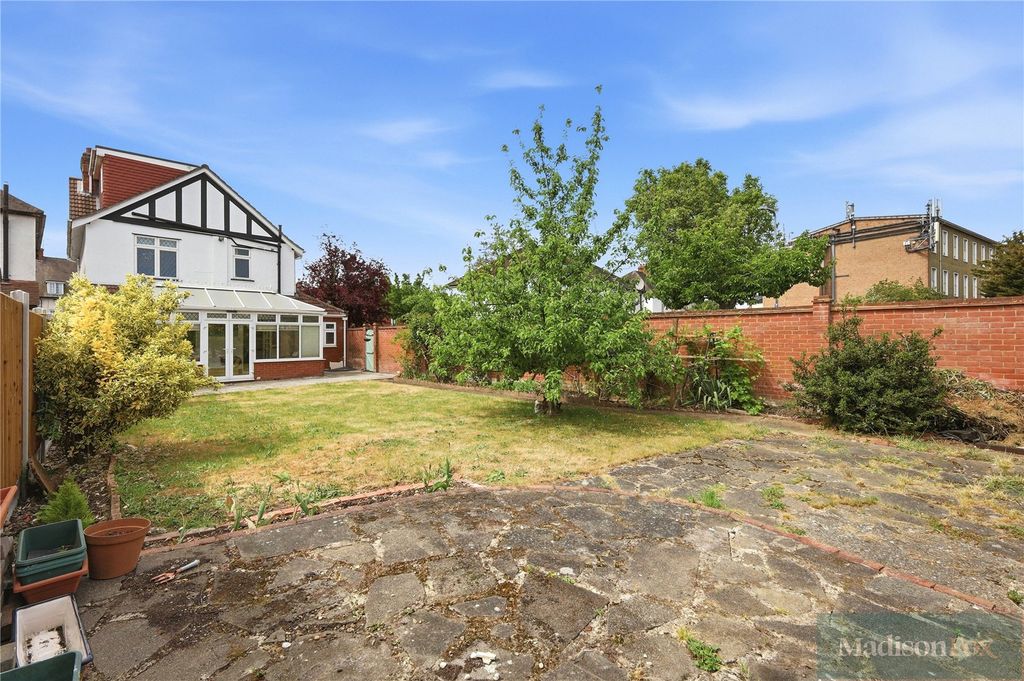 Additional image 28 of 4 bed detached house for saleWoodford Avenue, Ilford IG2