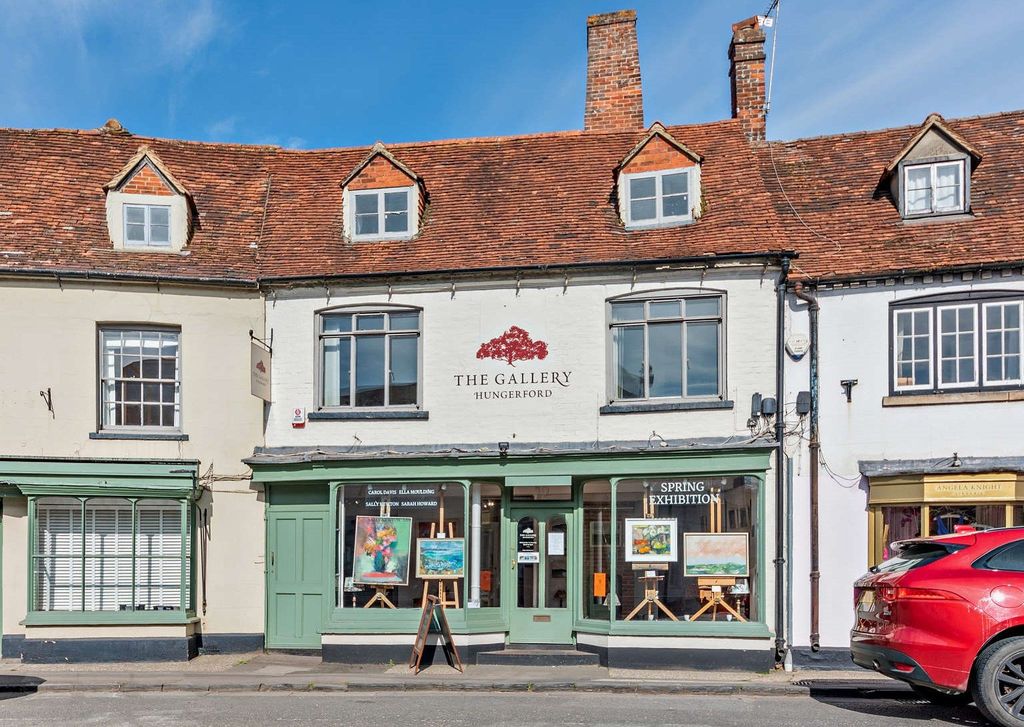 6 bed detached house for saleBridge Street, Hungerford, Berkshire RG17