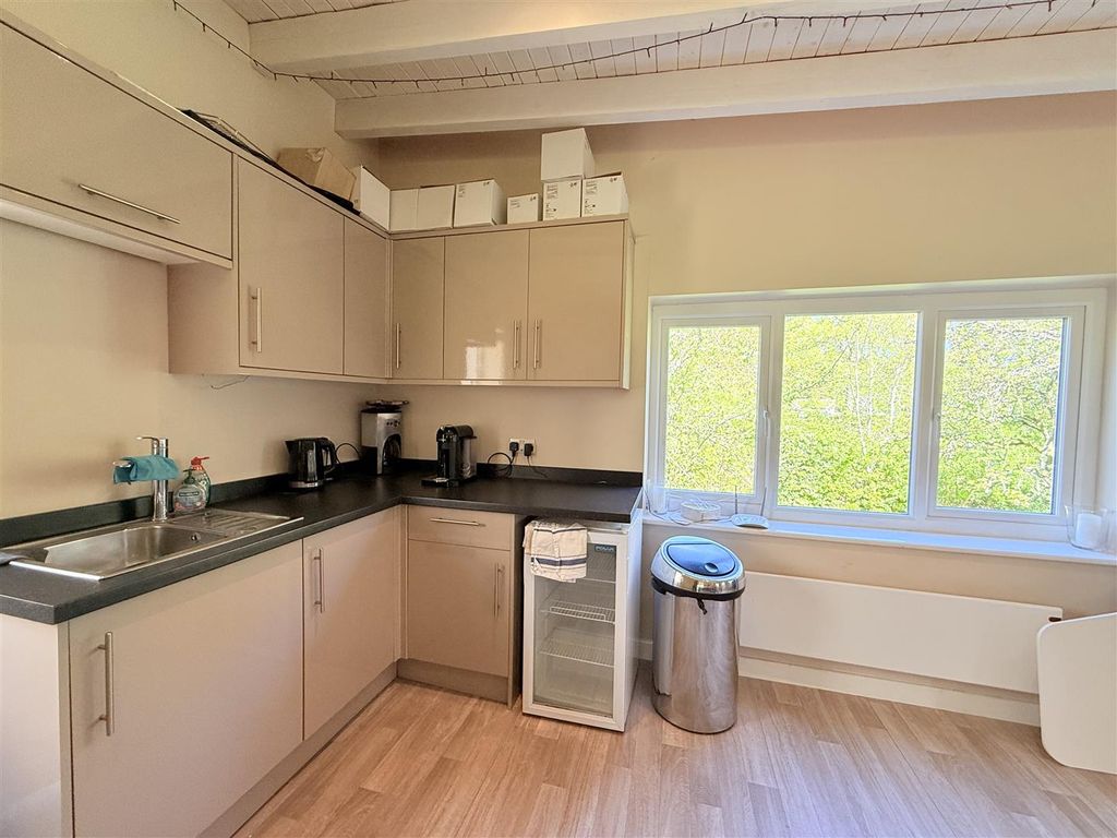Additional image 38 of 5 bed detached house for saleGreen Lane, Gee Cross, Hyde SK14