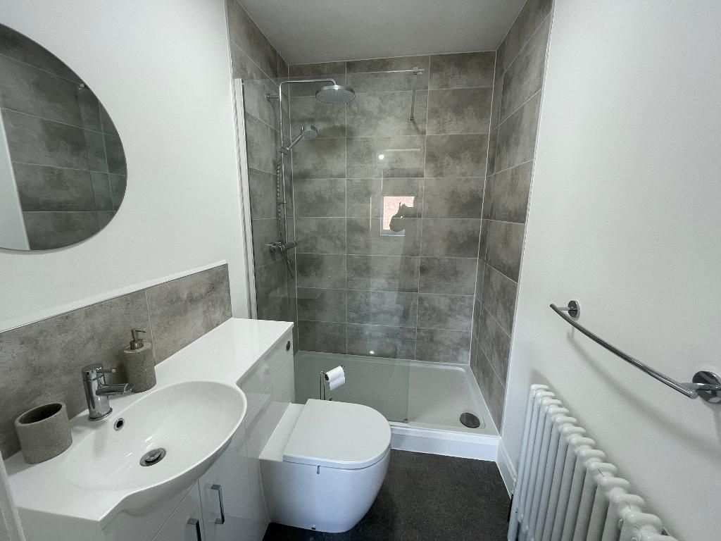 Additional image 8 of 2 bed flat for salePark Avenue, Hull HU5