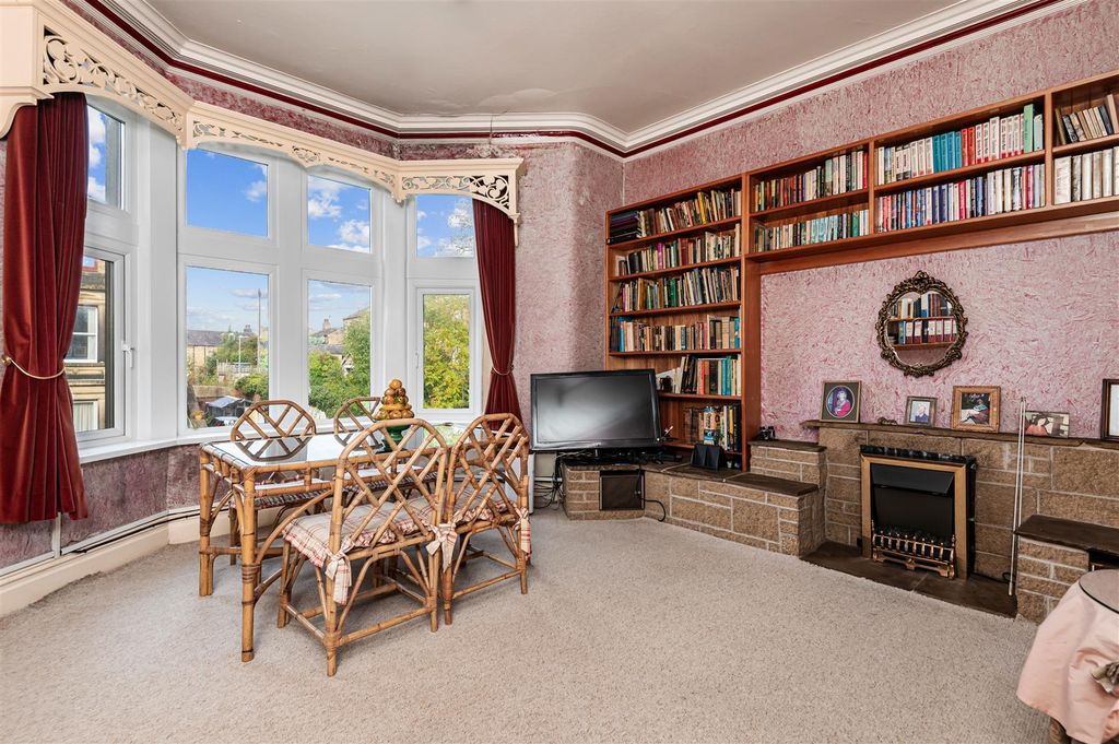 Additional image 28 of 6 bed semi-detached house for salePark Drive, Huddersfield HD1