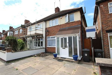 Swithland Avenue, Leicester LE4