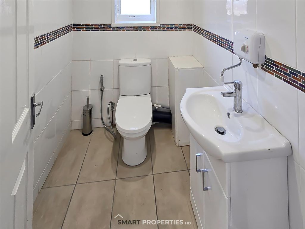 Additional image 62 of 5 bed detached house for saleGreenroyd Croft, Huddersfield HD2