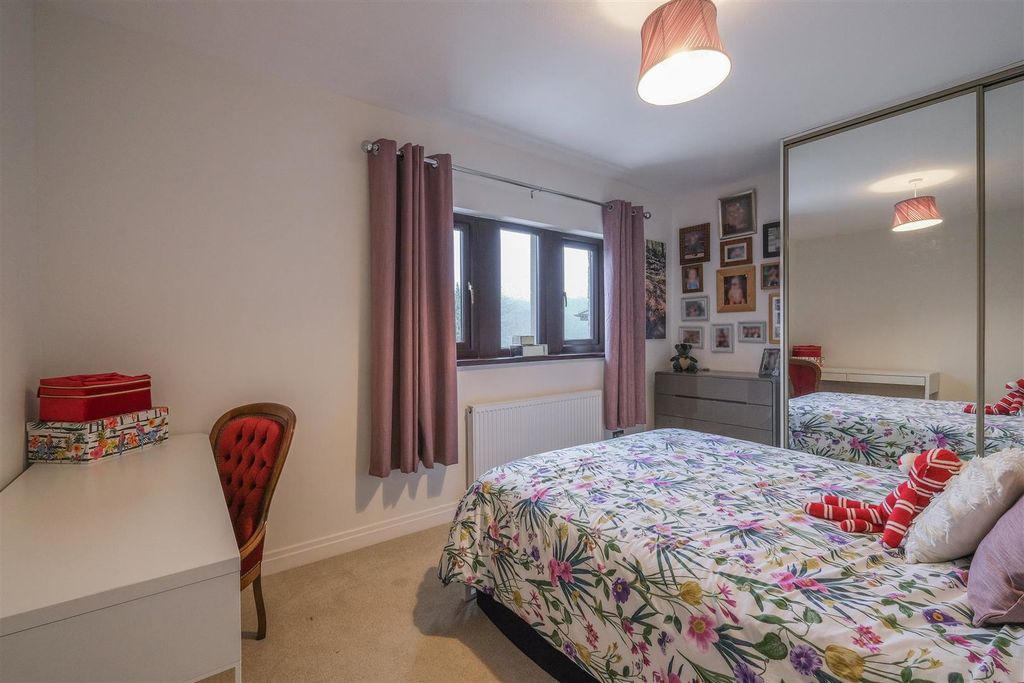 Additional image 12 of 4 bed detached house for salePrince Wood Lane, Huddersfield HD2