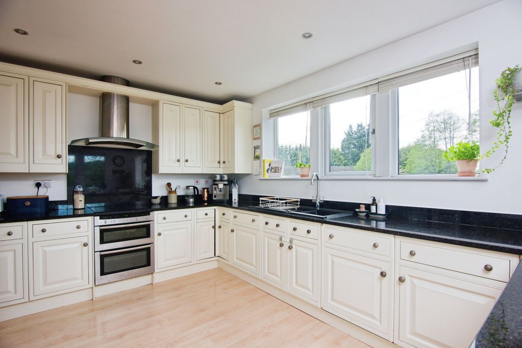 Additional image 6 of 4 bed detached house for saleThe Croft, Keighley BD21