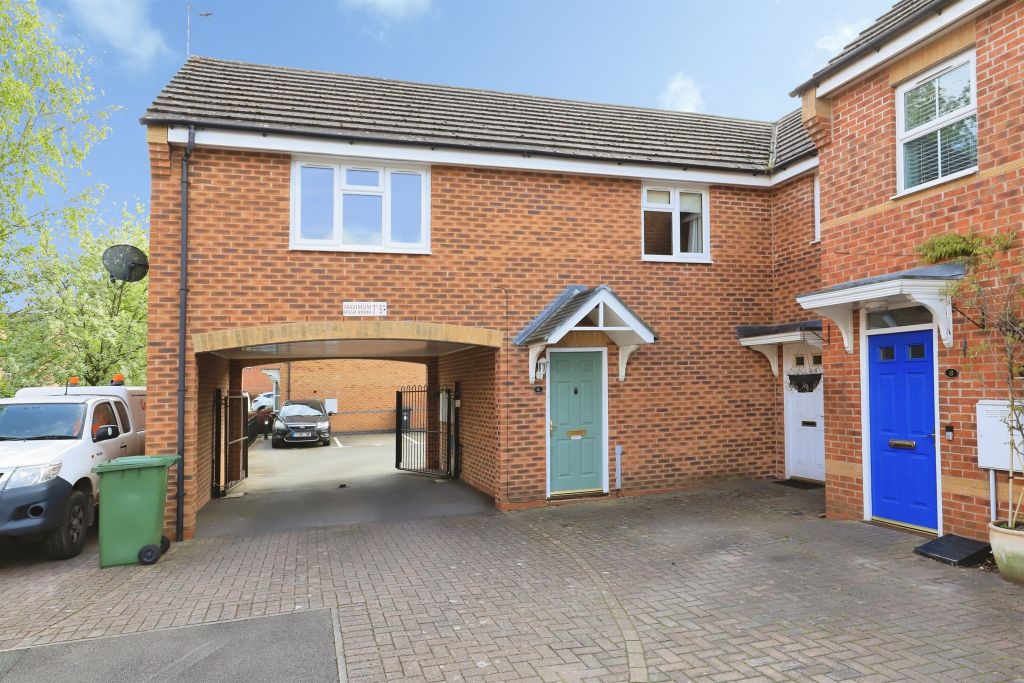 1 bed flat for saleTutors Way, Kidderminster DY10