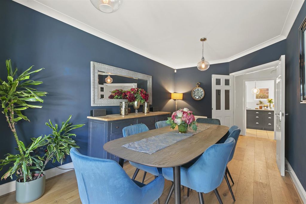 Additional image 8 of 5 bed property for saleCollege Drive, Ilkley LS29