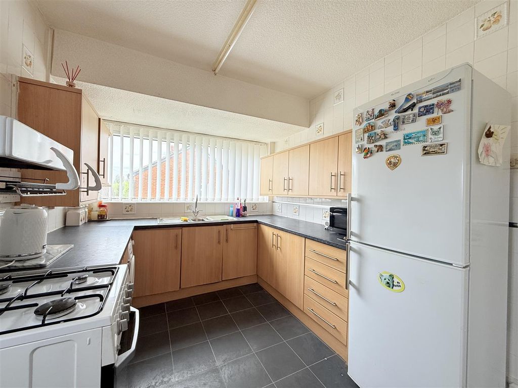 Additional image 9 of 3 bed semi-detached house for saleGrosvenor Road, Hyde SK14