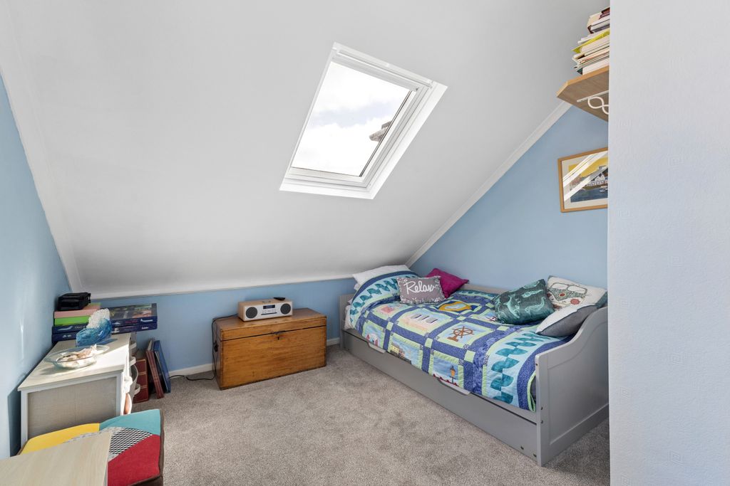 Additional image 14 of 3 bed semi-detached house for saleSarum Way, Hungerford RG17
