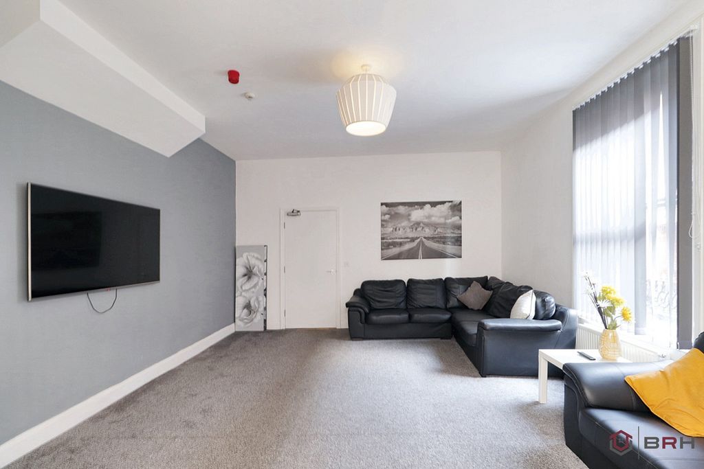 Additional image 2 of 12 bed detached house for saleBoulevard, Hull HU3