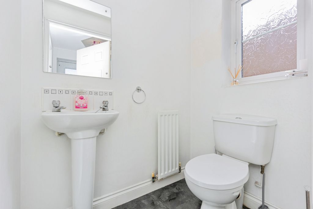 Additional image 6 of 4 bed detached house for saleFerndale, Hyde SK14