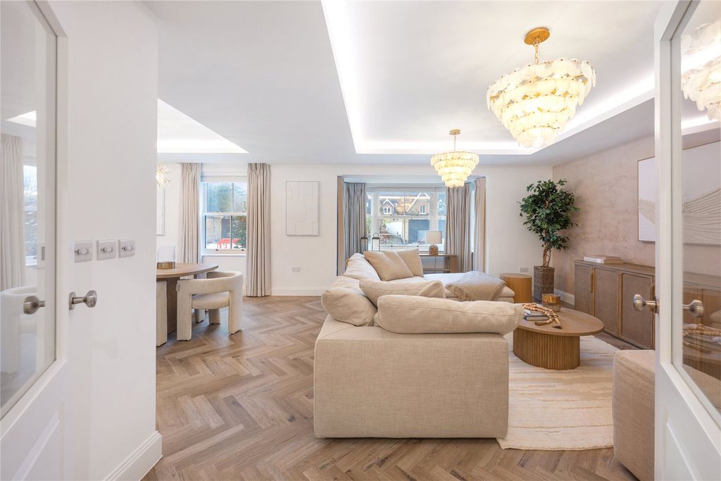 2 bed flat for saleShalford Lodge, 157 Kingston Hill, Kingston-Upon-Thames, London KT2