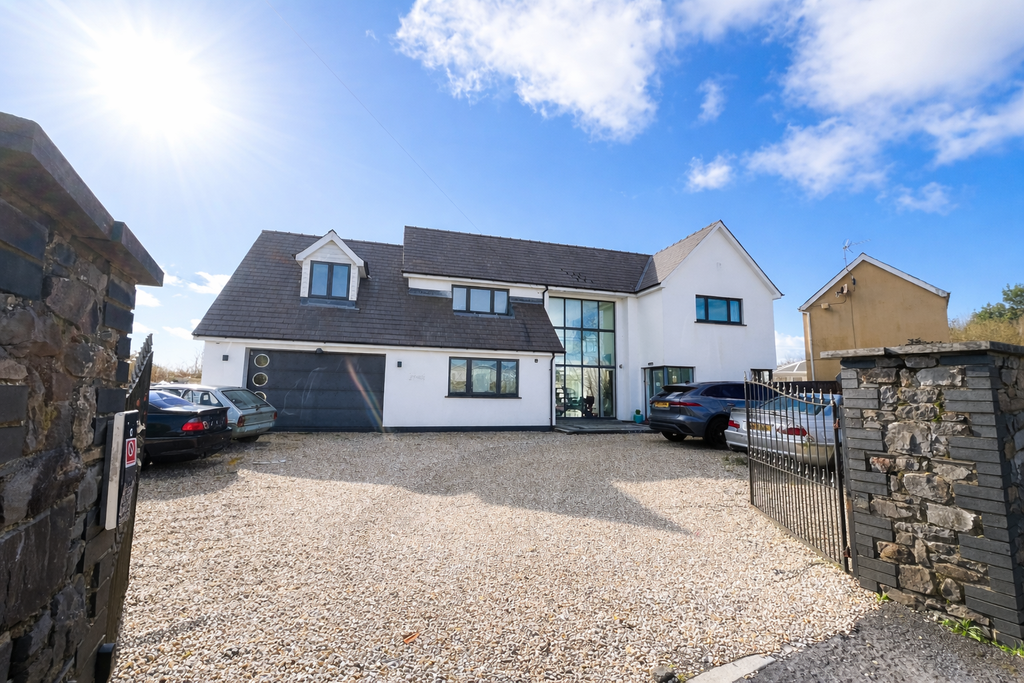 5 bed detached house for saleMugello House, Kingsmoor Road, Kilgetty, Pembrokeshire SA68