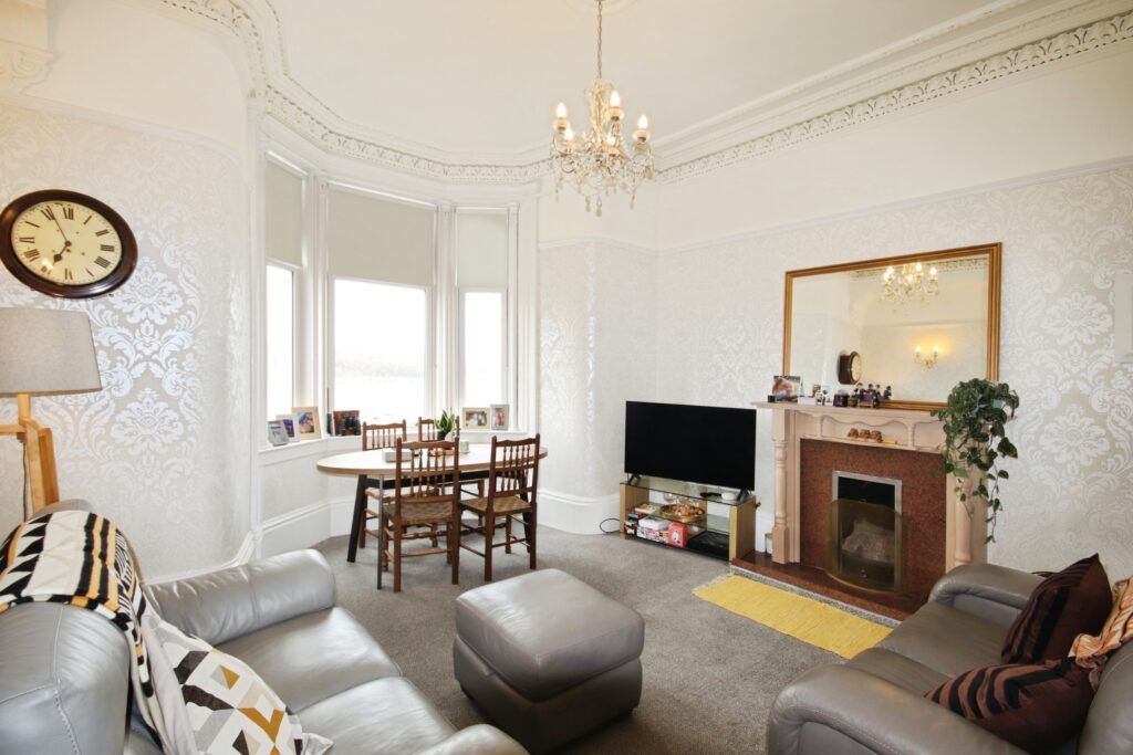 Additional image 4 of 2 bed flat for saleFlat 2, 6 Bishop Terrace, Rothesay PA20