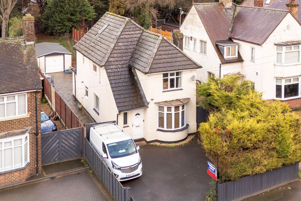 4 bed detached house for saleNorthampton Road, Kettering NN15
