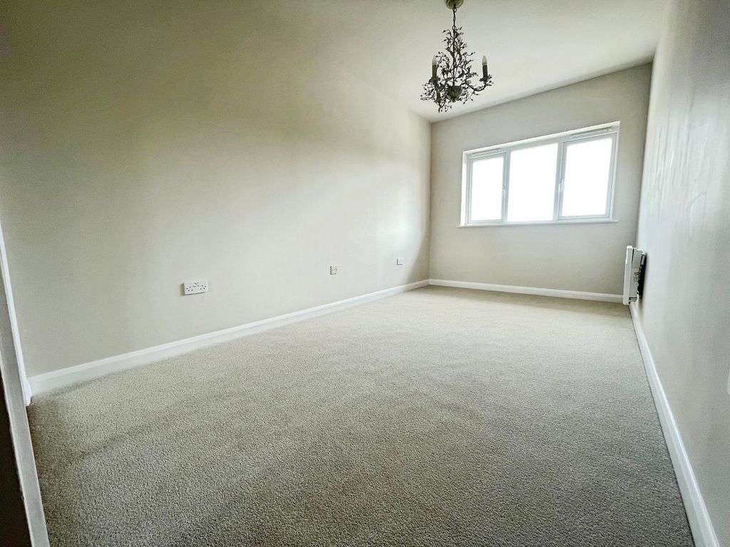 Additional image 6 of 2 bed flat for saleThe Hampden Building, Kidlington OX5