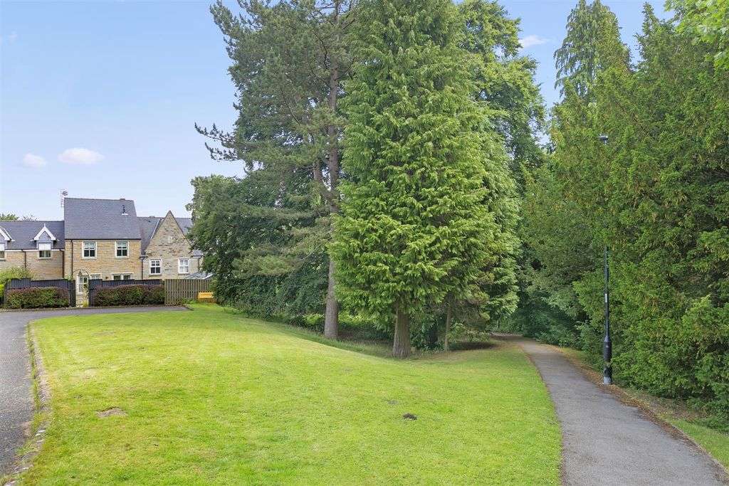 Additional image 45 of 5 bed property for saleCollege Drive, Ilkley LS29