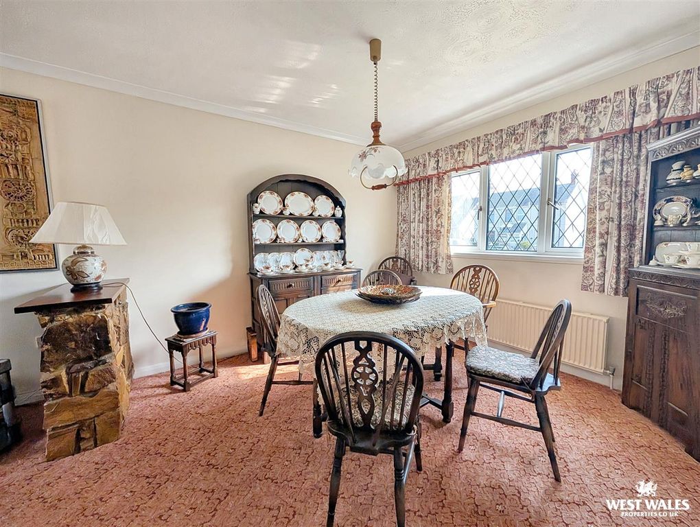 Additional image 7 of 3 bed detached bungalow for saleBanc Pendre, Kidwelly SA17