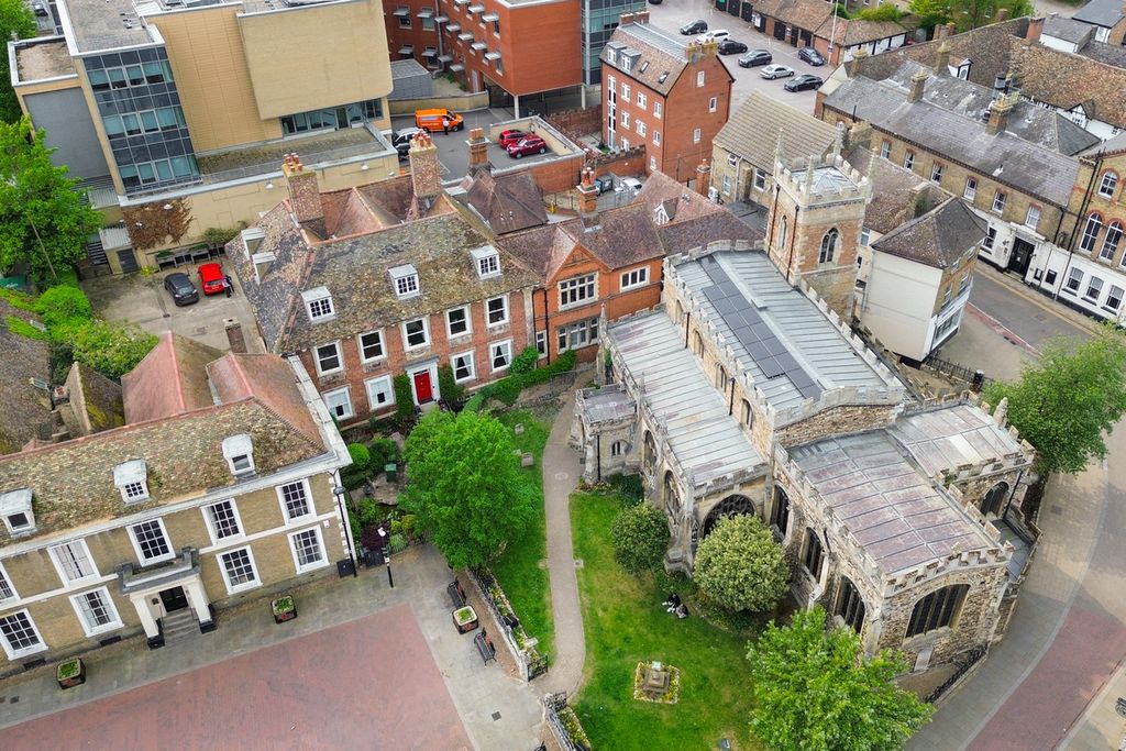 Additional image 17 of 2 bed penthouse for saleGeorge Street, Huntingdon PE29