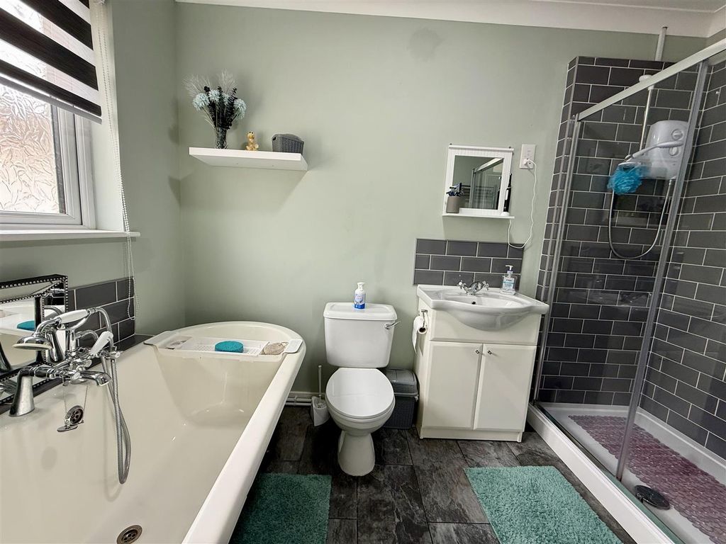 Additional image 4 of 4 bed detached bungalow for saleMorfa Maen, Kidwelly SA17
