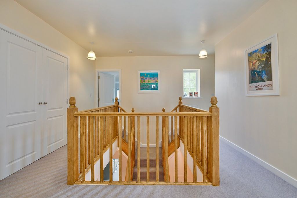 Additional image 10 of 6 bed detached house for saleJarwood Walk, Godmanchester, Huntingdon PE29