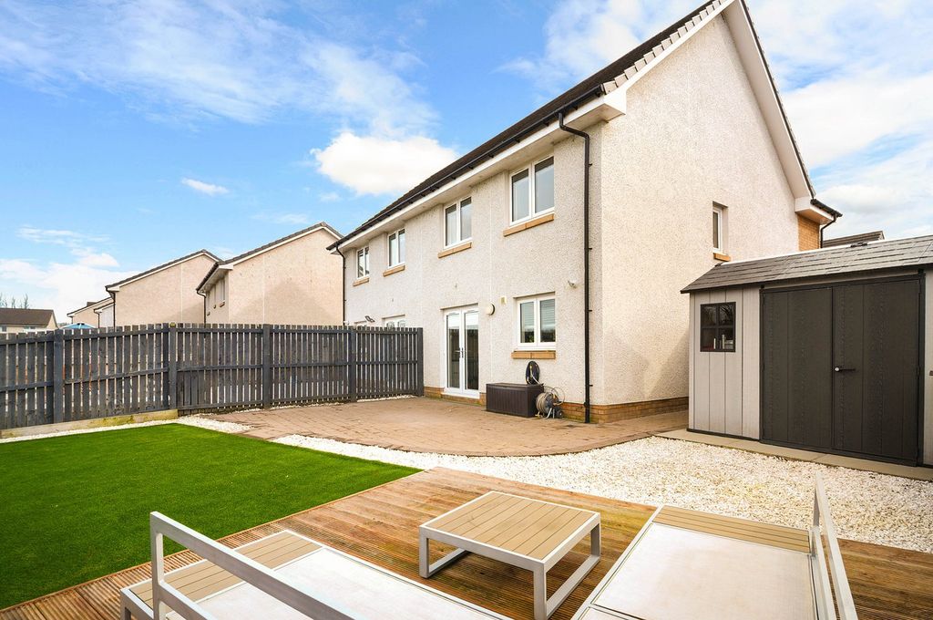 Additional image 24 of 3 bed villa for saleJoan Kelly Place, Irvine KA11