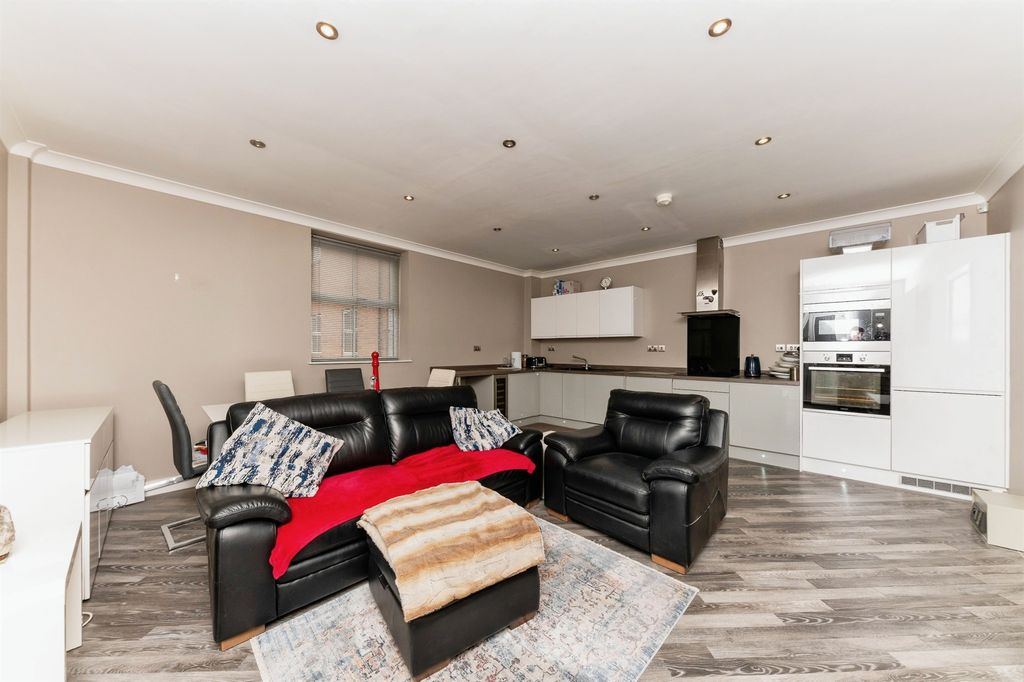 Additional image 2 of 2 bed flat for saleLiberty Lane, Hull HU1