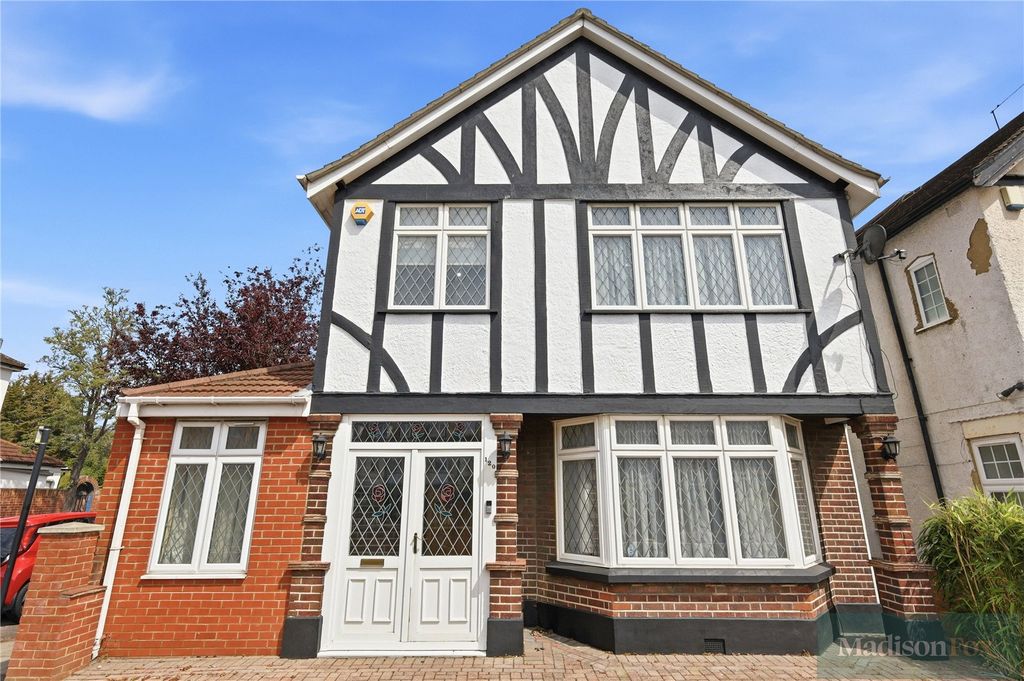 Additional image 40 of 4 bed detached house for saleWoodford Avenue, Ilford IG2