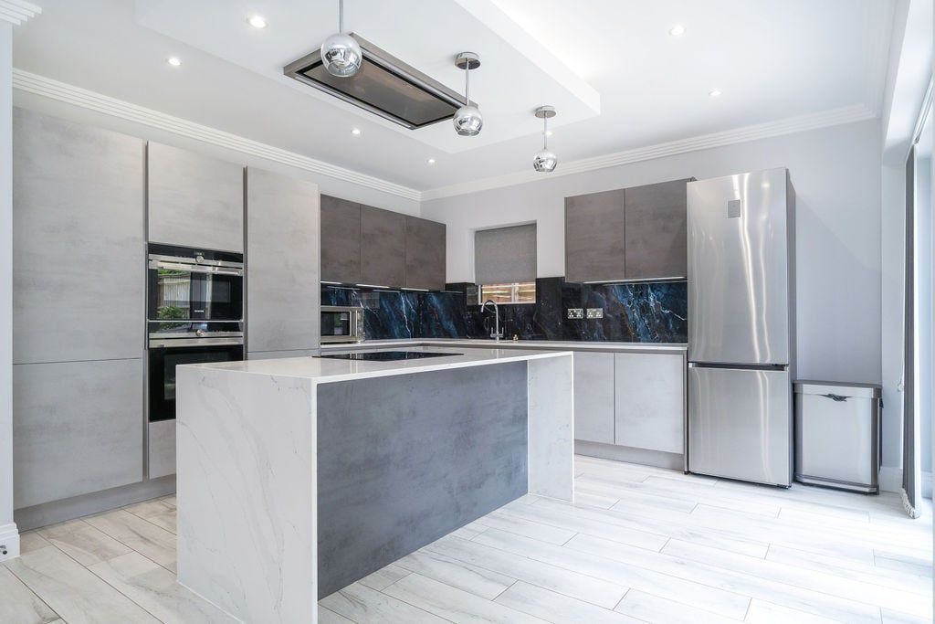 Additional image 4 of 6 bed detached house for saleNorthumberland Walk, Richings Park SL0