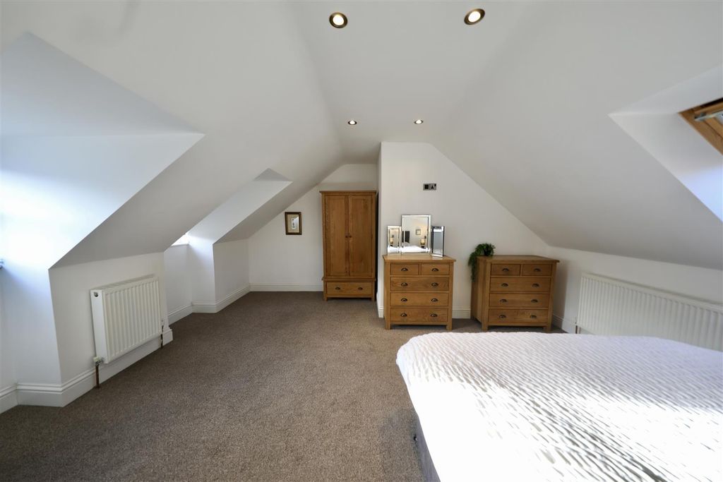 Additional image 14 of 2 bed flat for saleGeorge Street, Hull HU1
