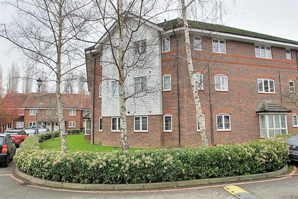 Additional image 9 of 2 bed flat for saleWharf Way, Hunton Bridge, Kings Langley WD4