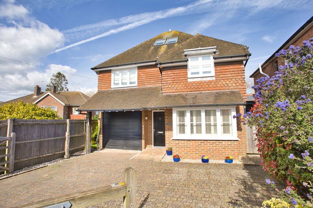4 bed detached house for saleSchool Road, Saltwood, Hythe, Kent CT21